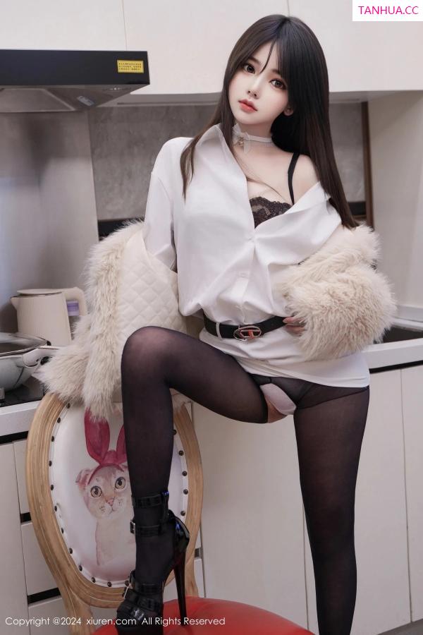 [XiuRen]高清写真图 2024.04.22 No.8429 林月月 美腿黑丝